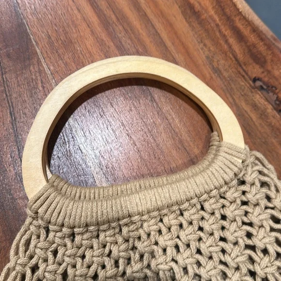Handcrafted Tan Macrame Tote Bag - Picture 3 of 5